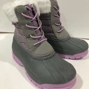 New Oshkosh Girl Snow Boots Size 13